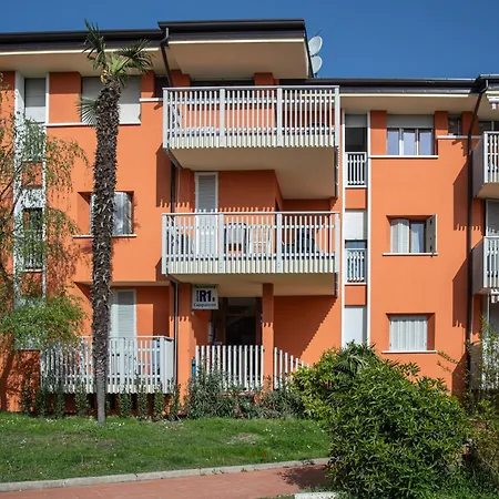 Prestige Garda - Ai Cappuccini Apartment *
