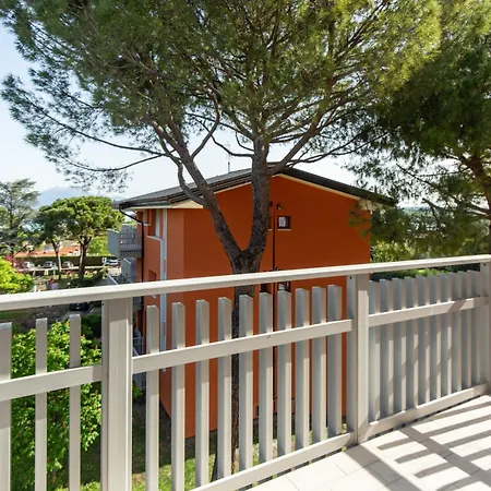 Prestige Garda - Ai Cappuccini Apartment *